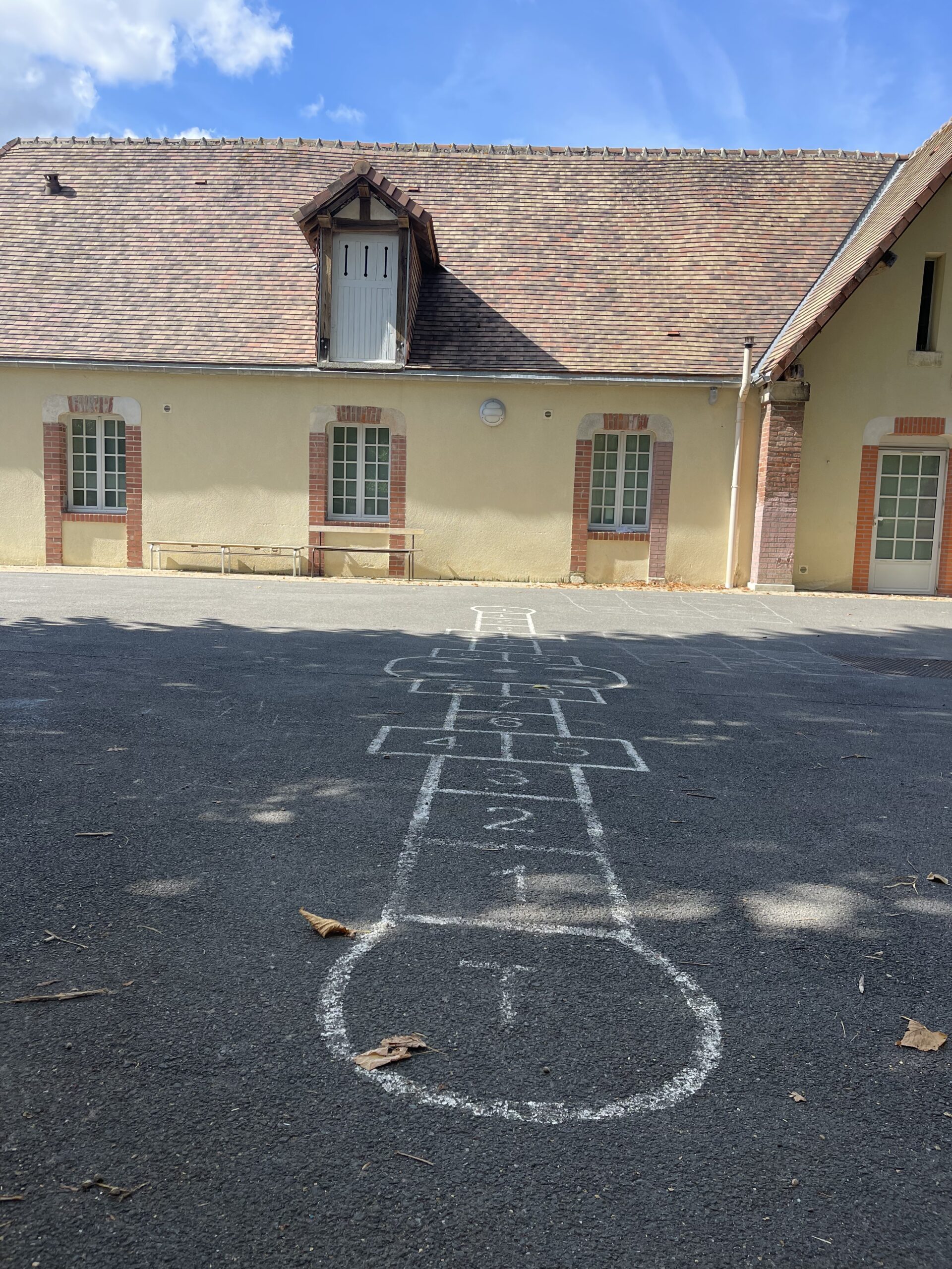 Ecole 8